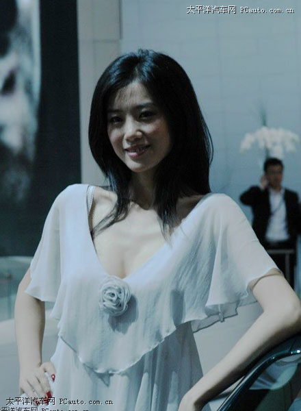 纯情容祖儿甜美性感肠胃v性感性针灸图片