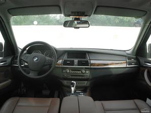 2011款宝马X5 xDrive50i 豪华型
