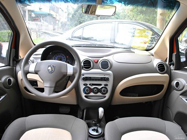 奔奔mini 2010款高清图片