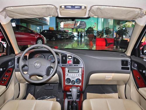 2011款伊兰特1.6AT舒适型
