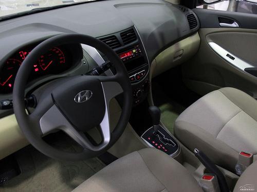 2011款瑞纳 两厢版 1.4L 自动 舒适型