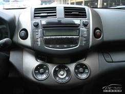 2012款 丰田RAV4 2.4 MT 豪华版