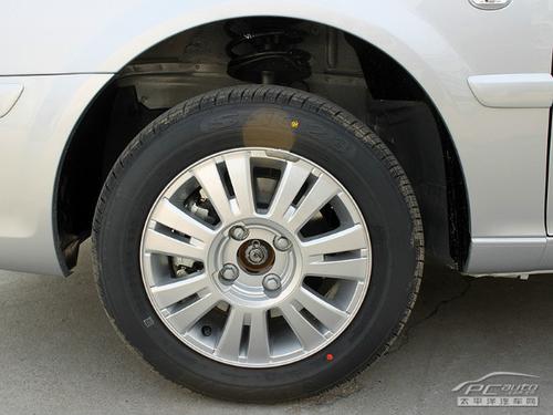 2012款爱丽舍 1.6 手动 科技型高清图片
