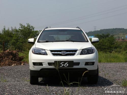 2011款比亚迪S6 2.4 自动 尊享型