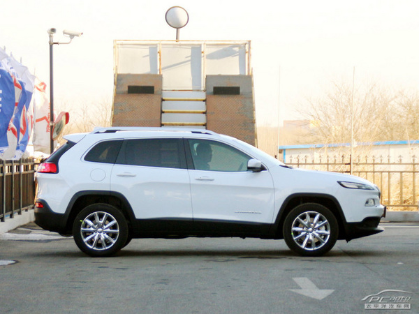 下一代城市suv jeep自由光 引领新时代 高清图片
