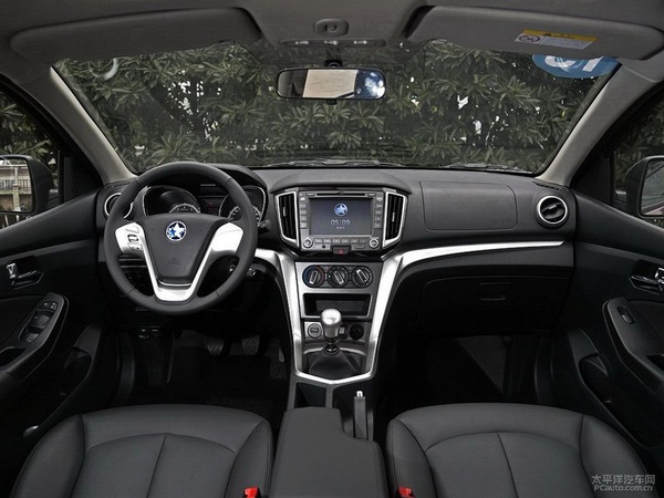 启辰首款SUV T70东莞上市 售价8.98 12.78万高清图片