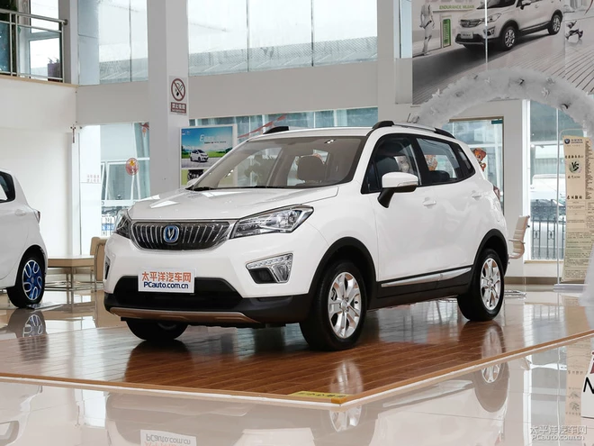長安CS15 EV400到店 補貼后或售8.98萬起