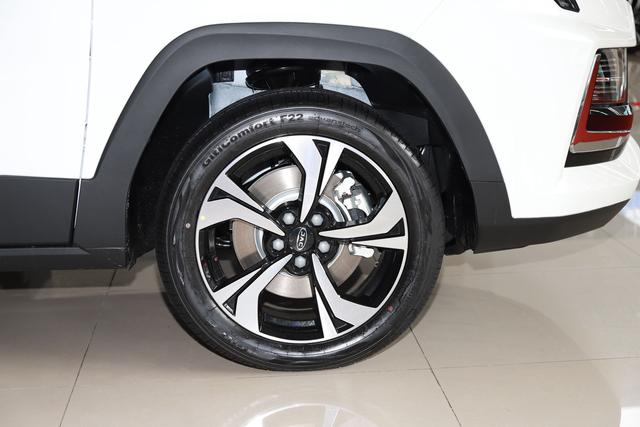 江淮与大众共线生产全新SUV 科幻外形配1.5T发动机 才卖6万多