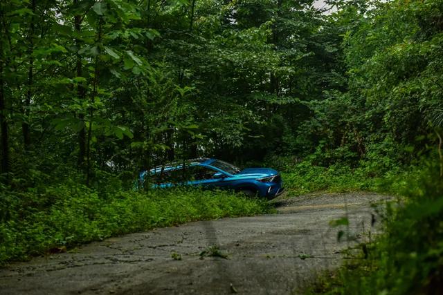深度“种草”、最便宜的德系中级SUV,试驾捷达VS7