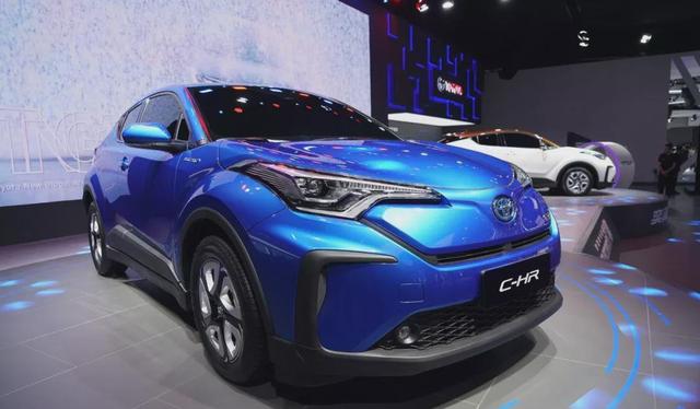 20多万元的丰田C-HREV，首款在国内推出的新能源SUV