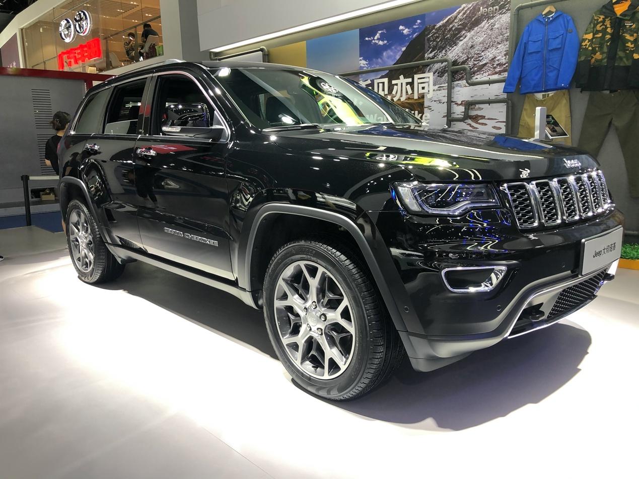 氣質無縫契合，Timberland秋季新品與Jeep大切諾基登陸成都車展