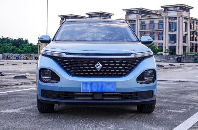 这才是"10万级最美MPV"!造型、空间、配置都美丽,适合老百姓