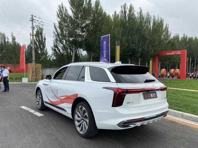 红旗e-hs9实车曝光,大型豪华纯电动suv,库里南的既视感