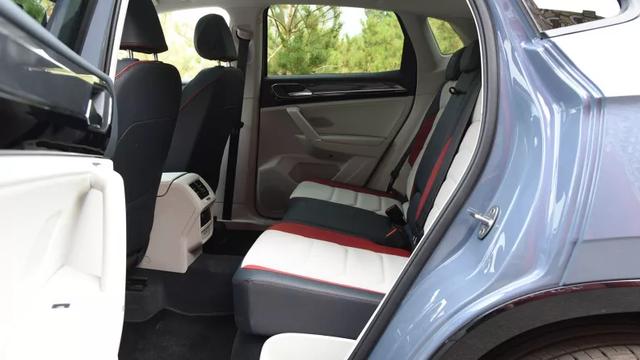 20万级Coupe SUV,领克05和大众探岳X你会选择谁?