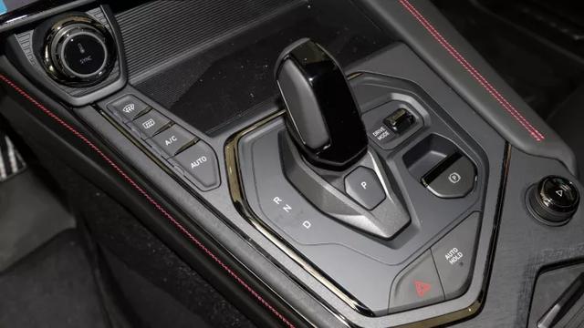20万级Coupe SUV,领克05和大众探岳X你会选择谁?