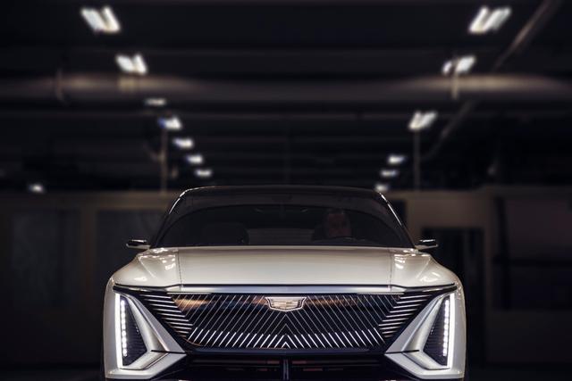 “电动未来”——凯迪拉克发布LYRIQ纯电动概念车