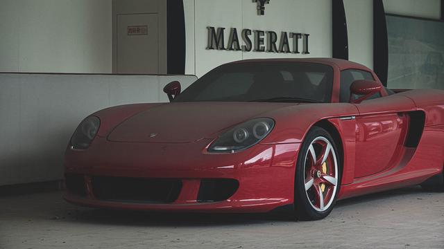 藏稀有保时捷carrera gt 中国神秘超跑展示厅引关注