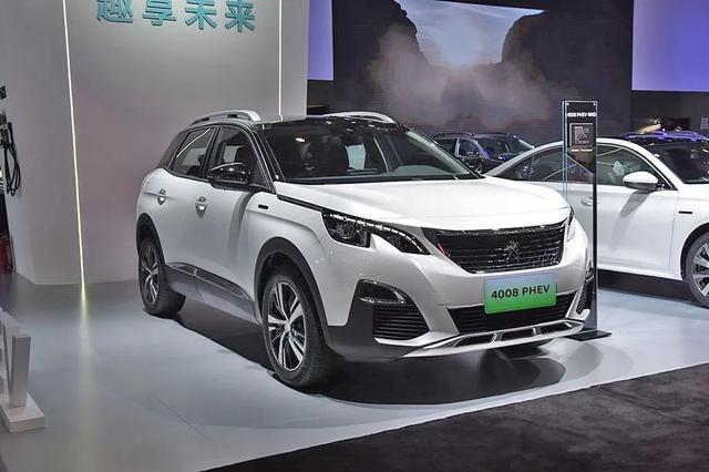 东风标致首款插混suv,综合续航810公里,动态体验标致4008 phev