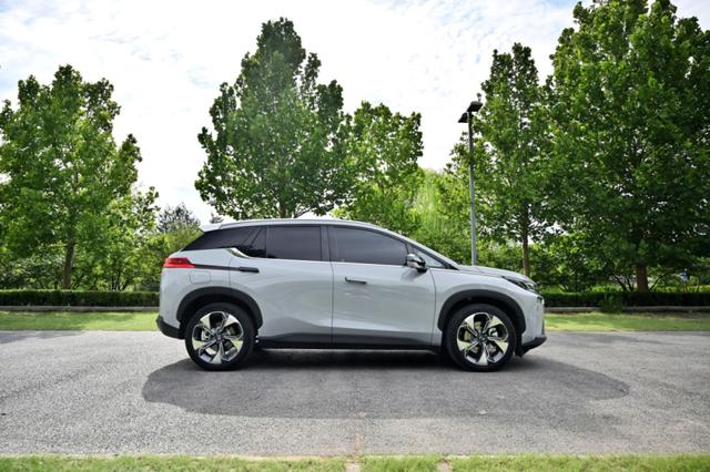 一部接近完美的国产纯电动SUV，试驾广汽新能源Aion V