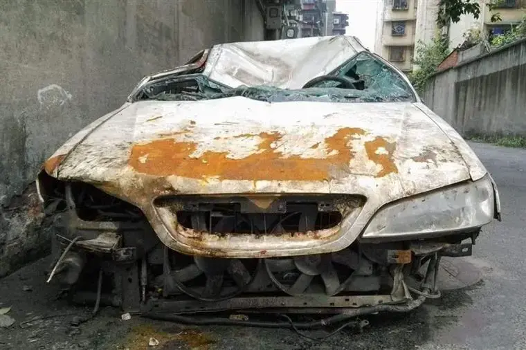 為啥多數(shù)人不愿去申請(qǐng)汽車(chē)報(bào)廢？車(chē)主：我差那幾百塊？