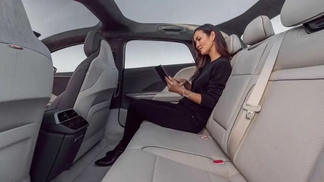 解读Lucid Air,目前能买到的性能最全面的纯电动轿车