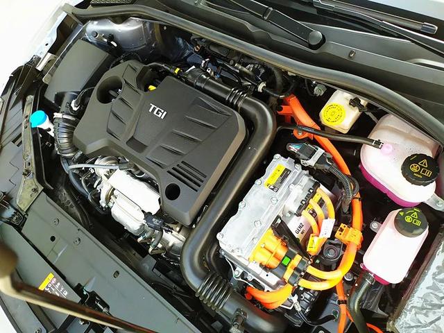 试驾第三代名爵6 PHEV,左右逢源