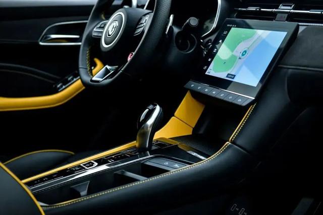 要舒适也要性能?第三代名爵6 PHEV,起售价不足15万