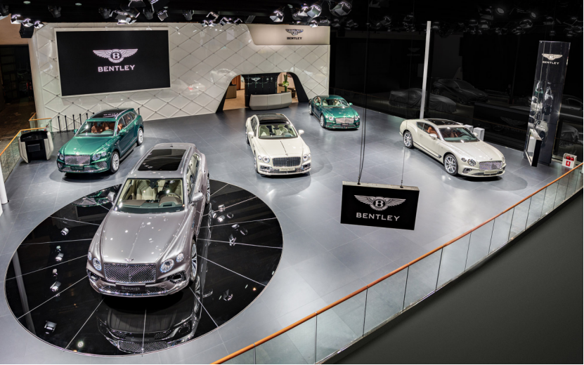 宾利汽车首次携全新产品阵容亮相北京国际车展