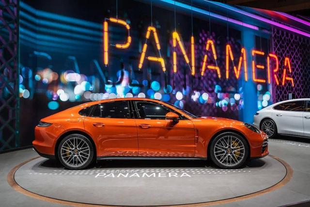 新款panamera 首秀北京车展 现保时捷式豪华轿车魅力