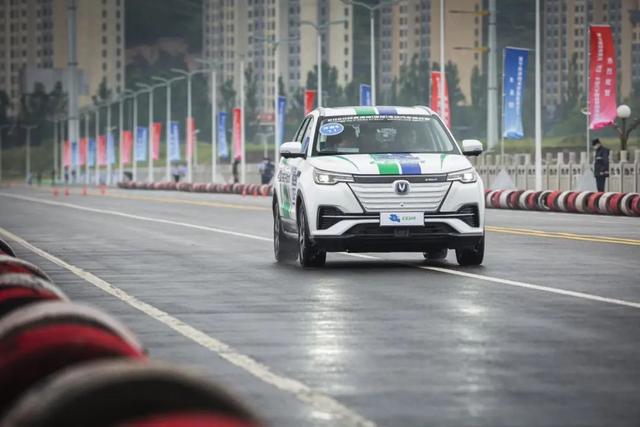 长安新能源CS55 E-Rock 续航不输燃油车