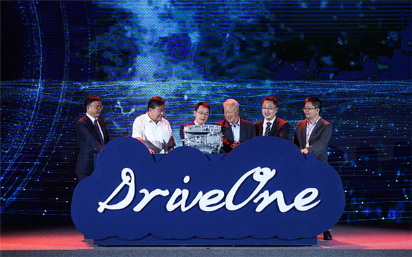 华为发布首款电驱动系统 DriveONE