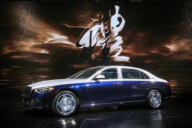 奔驰：不为“展”而“展”把广州车展变成盛大的新车明星派对
