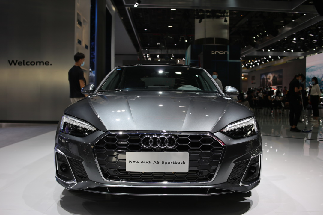 無(wú)邊框車(chē)門(mén)+大溜背，廣州車(chē)展實(shí)拍奧迪A5 Sportback