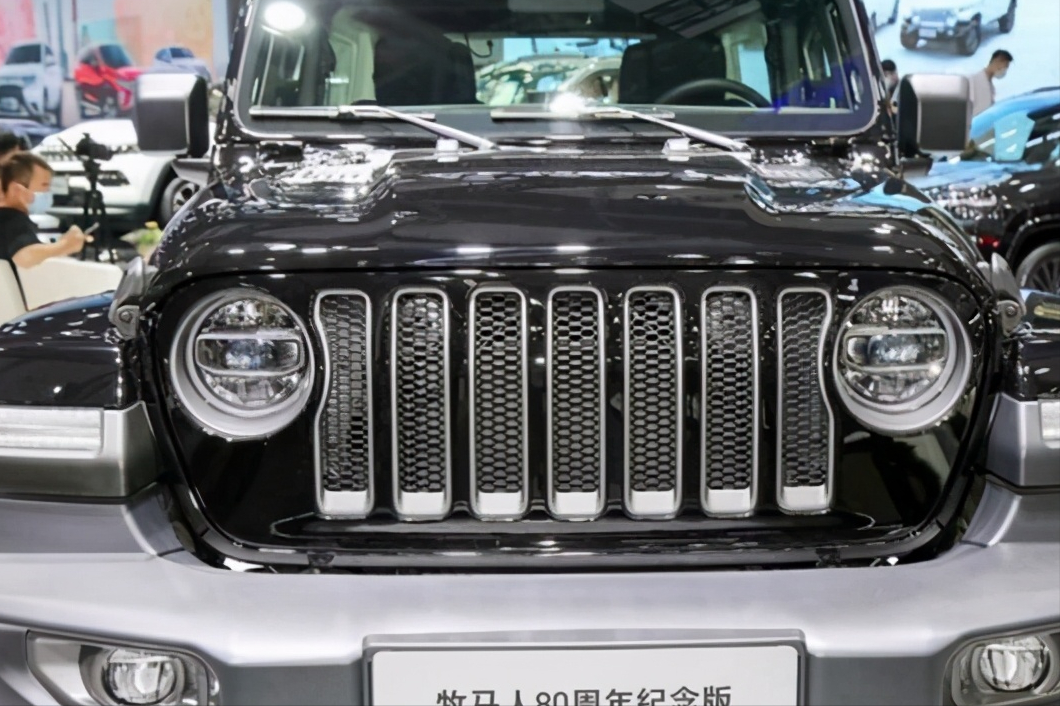 廣州車展 實拍牧馬人80周年紀念版