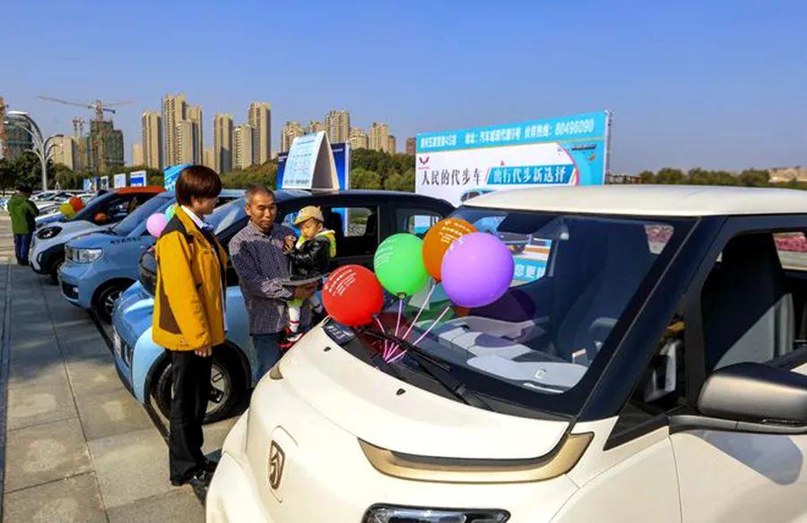 新能源汽車下鄉收獲18萬增量，可持續性及產品力提升卻仍待解決