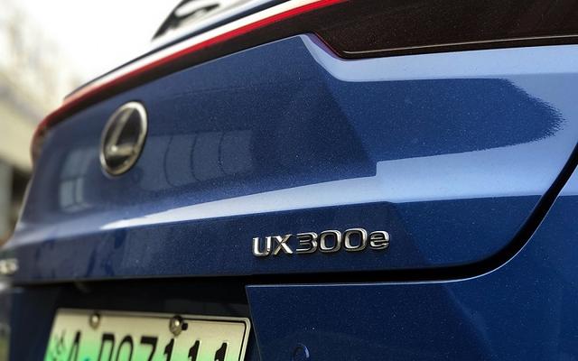 以追王俊凯的名义，值得买38万的雷克萨斯UX300e吗？