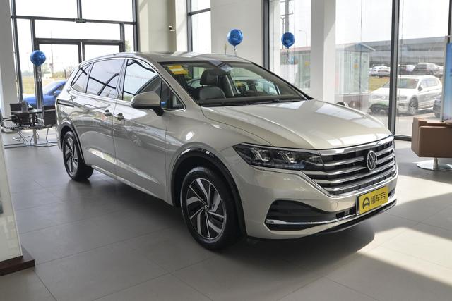 39.98万 大众威然 当仁不让 看看mpv 有多香
