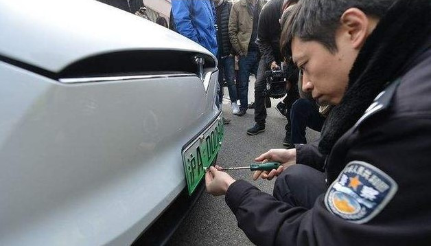 買車就送滬牌？3月1日后，好日子或許到頭了