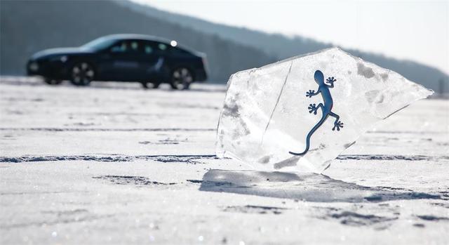 舞出属于你的冰上华尔兹 体验2021奥迪冰雪之旅