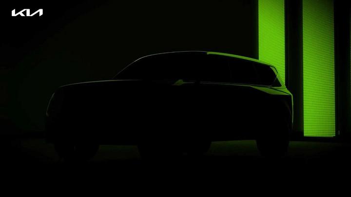 起亚将于下月发布首款电动汽车并展示新的设计方向