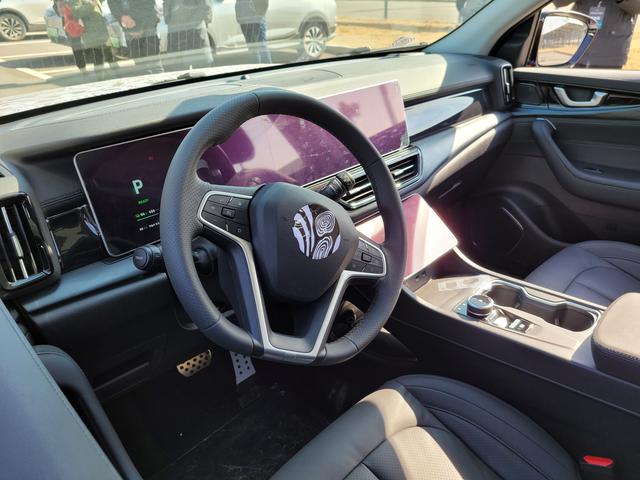 威马W6量产下线，“无人驾驶”成最大亮点，将于上海车展上市