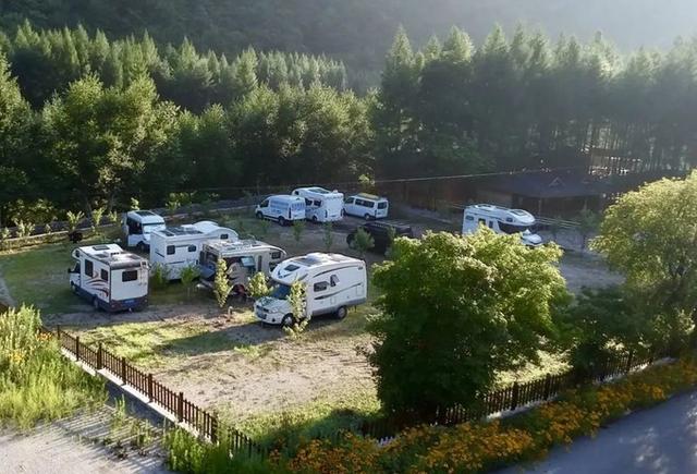 告诉你房车旅游最正宗玩法，这几家著名房车营地一定要去