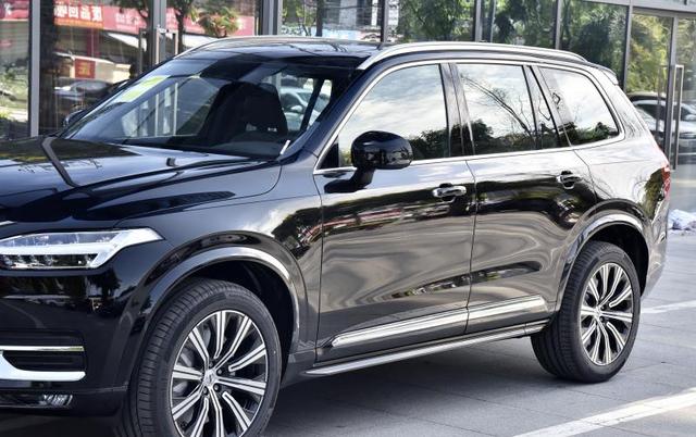 沃尔沃xc90实拍,外观敦实,北欧豪华,60万就有300马力