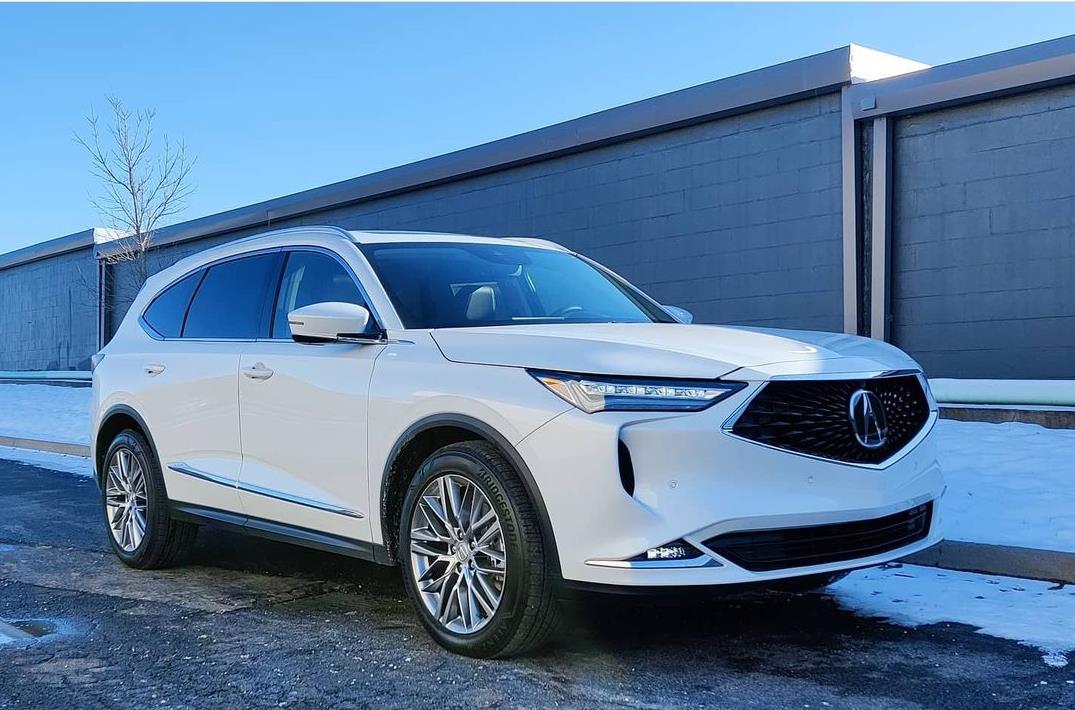 实拍全新一代讴歌MDX 车是好车 但车标总被调侃