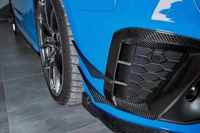 奥迪S4改装碳纤维套件，凸显性能车范儿