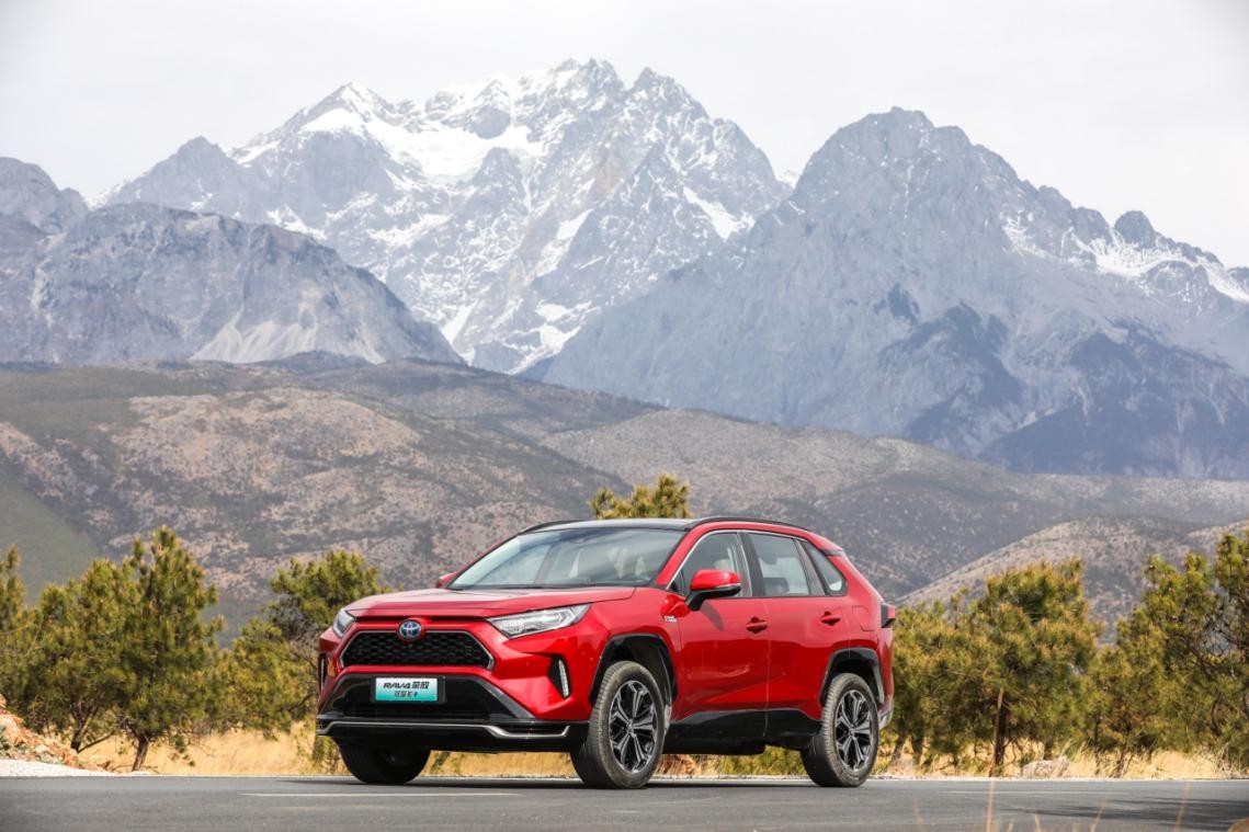 RAV4荣放双擎E+来了，为何被视为史上最强版的丰田RAV4