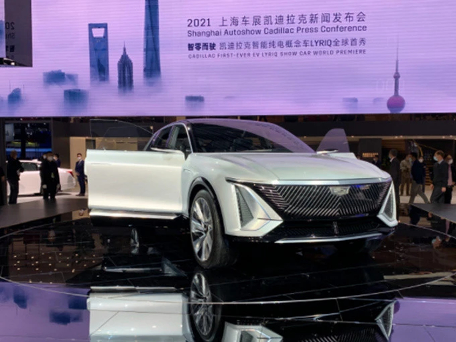 造型惊艳，配33英寸曲面屏，凯迪拉克LYRIQ上海车展首发亮相
