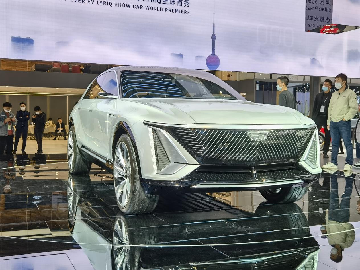 2021上海車展直擊：大屏就是未來！人見人愛的凱迪拉克LYRIQ來了