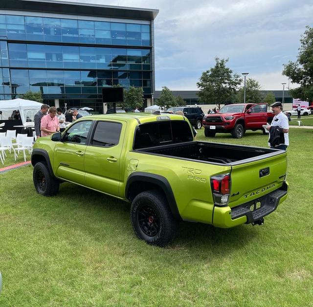 最个性皮卡!实拍2022款丰田tacoma trd pro版