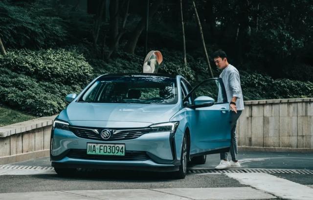 新能源车主众测微蓝6 phev:这辆别克,有点东西